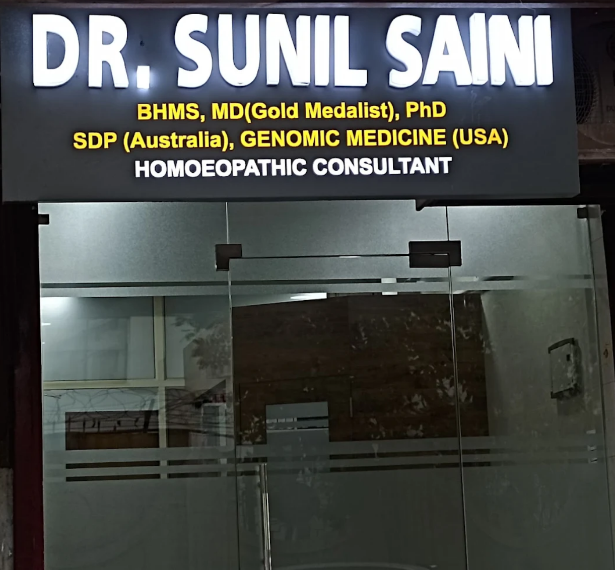 Prof. Dr. Sunil Saini Homoeopathic Clinic in Delhi